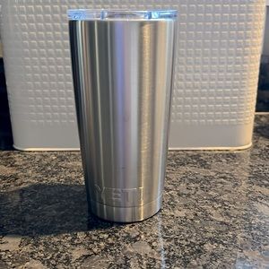 Used Yeti 20oz Tumbler